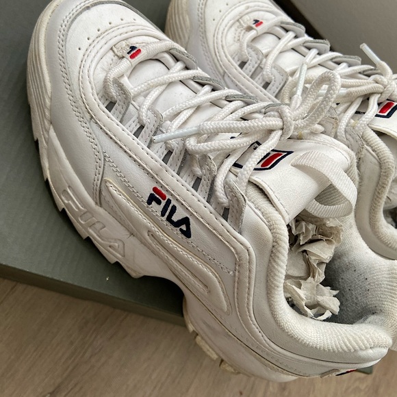 Fila shoes - Picture 2 of 5